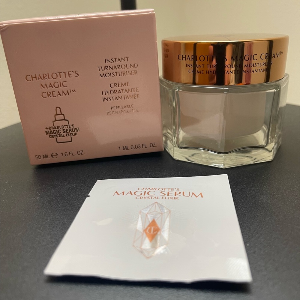 CHARLOTTE TILBURY
Magic Cream Moisturizer with Hyaluronic Acid